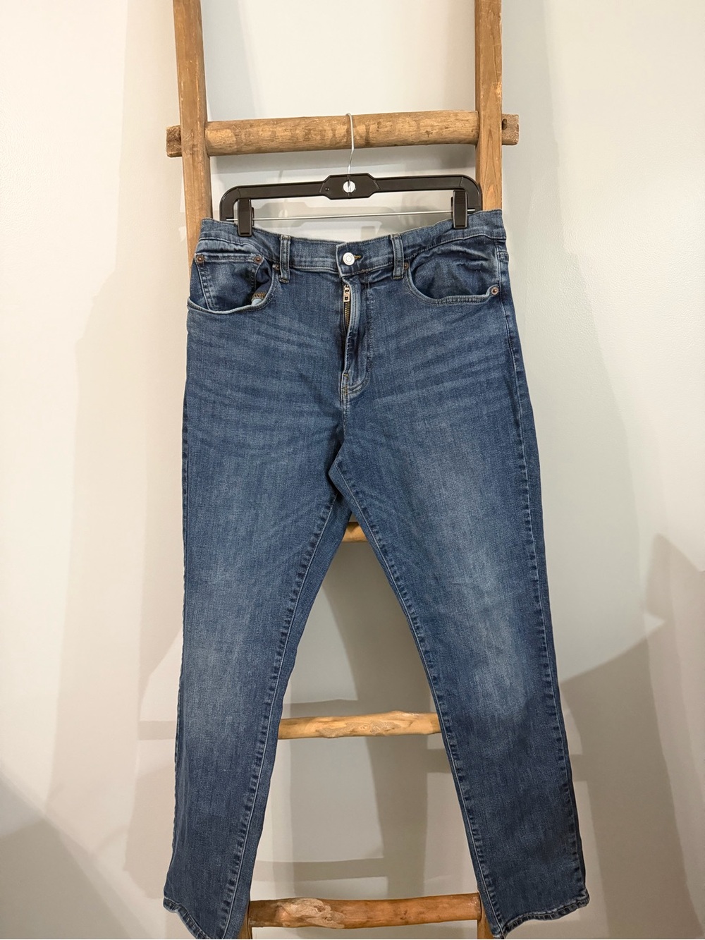 Lucky Brand Men's Athletic Slim in Blue Wash 34X32